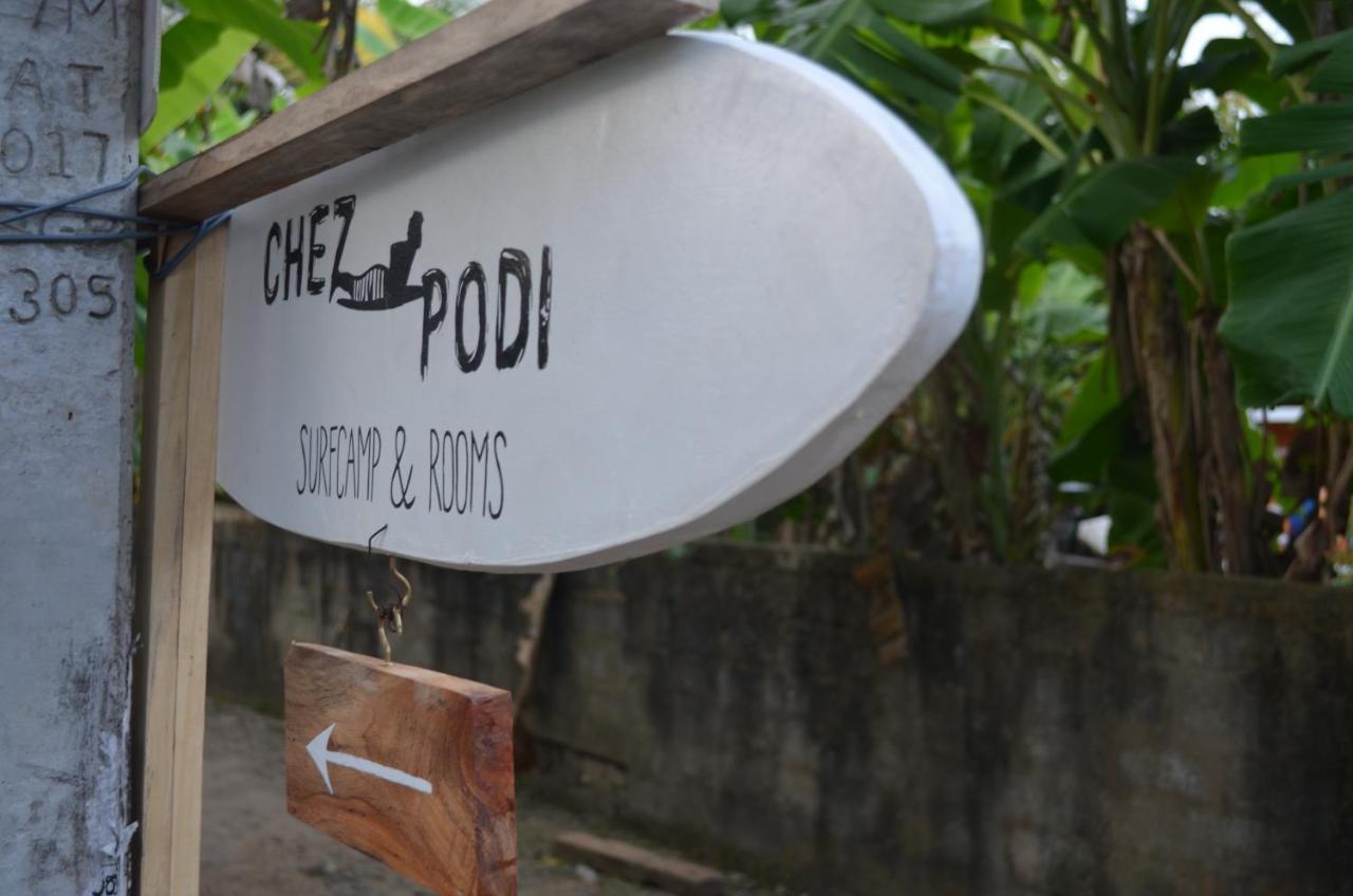 Ostello Chez Podi Surfcamp Mirissa Esterno foto